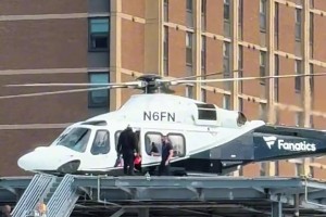 这啥家庭条件啊？一个打工人坐直升机上下班