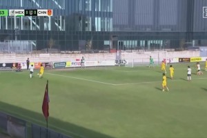U17国足0-1落后！墨西哥球员中路包抄打破僵局