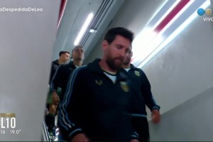 梅西出场前：进球，赢下比赛！我们要用这种方式享受比赛，上吧！